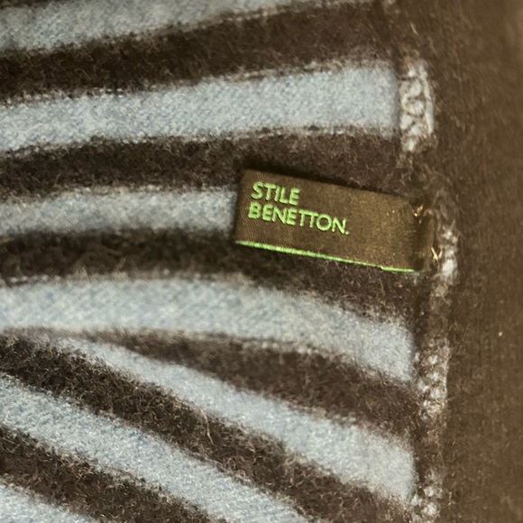 Women’s Size Small Blue and Black Sweater - Picture 5 of 5